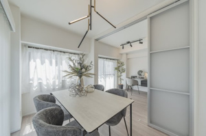 【ダイニング】