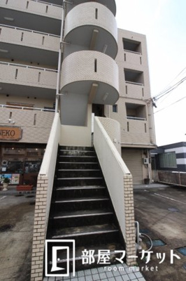 【エントランス】 | 高橋ビル