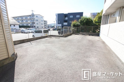 【駐車場】 | メゾン　ド　ビジェ