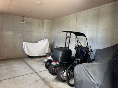 【その他】 | アクアパークＣＩＴＹ岸和田南３番館 | 【バイク置き場】敷地内で雨の日も安心です。