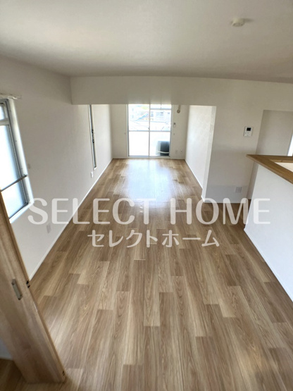 【居間・リビング】 | マンション北斗星 | こちらの居間で趣味の時間をお楽しみください