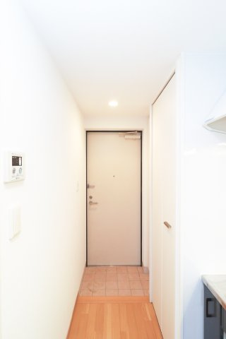 サヴォイブロードストリート　11階の玄関|別号室のものになります。現状優先。