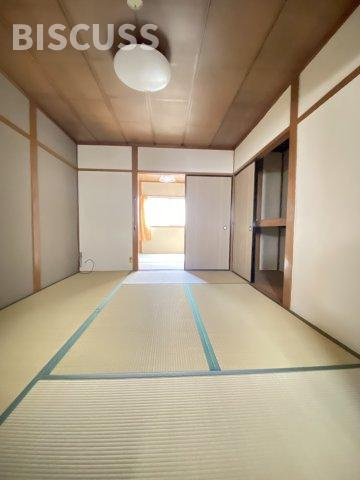 東妻文化の内装