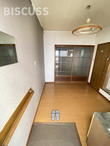 東妻文化の玄関