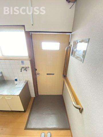 東妻文化の玄関