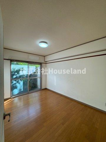 コーポ海南東の洋室