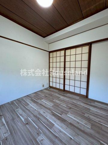 コーポ海南東の洋室