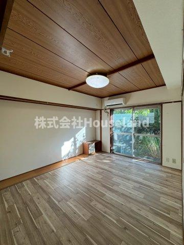 コーポ海南東の洋室