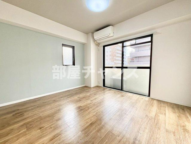 ST PLAZA KANAYAMAの居間・リビング