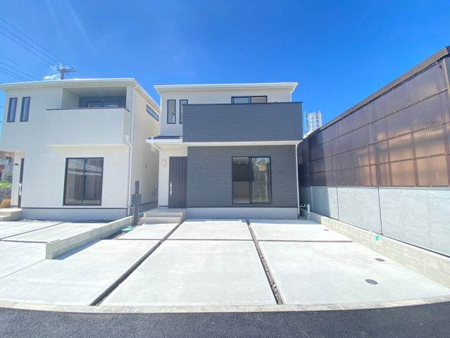 ハートフルタウン北中城熱田　2号棟の外観