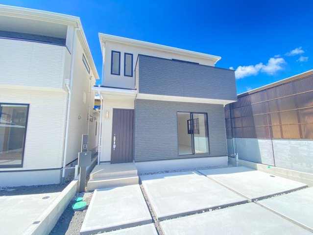 ハートフルタウン北中城熱田　2号棟の外観