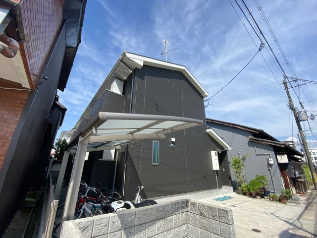 フォルトゥーナ本町の外観