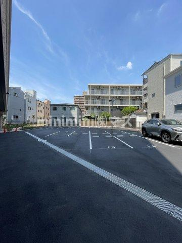 プレジオ大正の駐車場