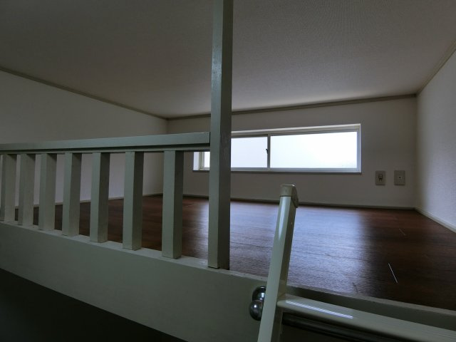 【寝室】 | スカイビュー本多