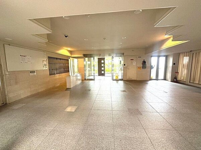 【エントランス】 | グランアークス泉ヶ丘 | 毎日通るエントランスはこのようになっています