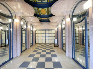 【エントランス】