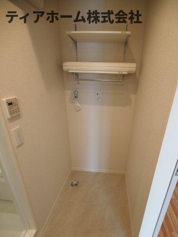 大和高田市大中東町の賃貸マンションの洗面所|洗濯機置場