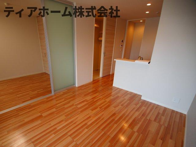 大和高田市大中東町の賃貸マンションの居間・リビング|おしゃれなリビングです