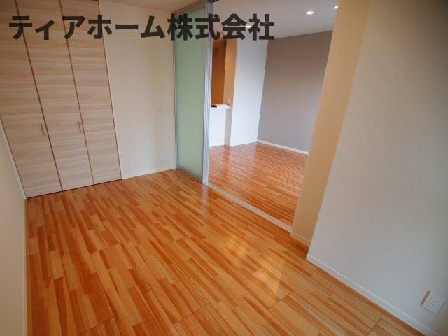 大和高田市大中東町の賃貸マンションの洋室|コンパクトで使いやすい洋室です