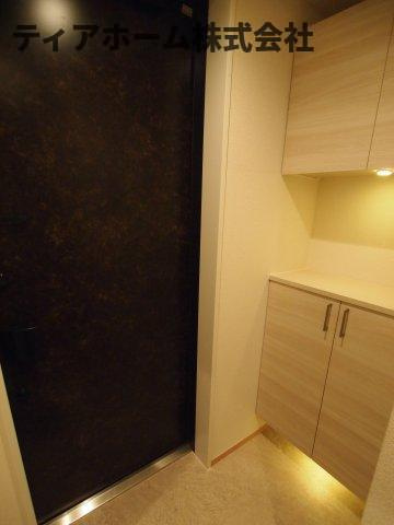 大和高田市大中東町の賃貸マンションの玄関