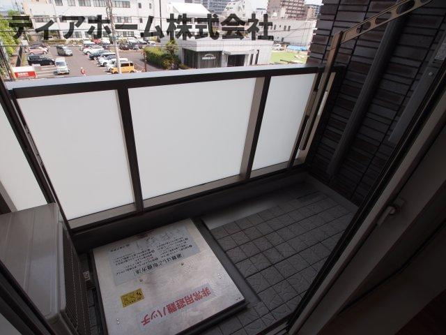 大和高田市大中東町の賃貸マンションのバルコニー