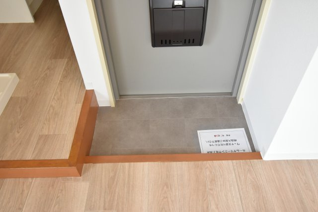 マンションハヤ今津の玄関