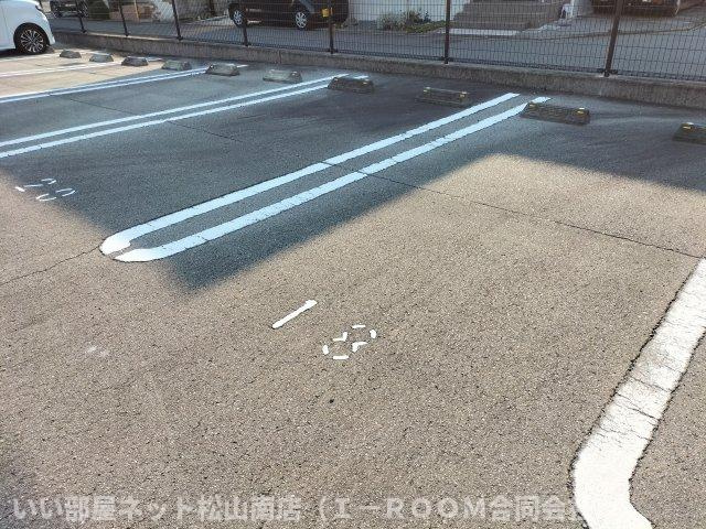 【駐車場】 | ブライムオーキッド