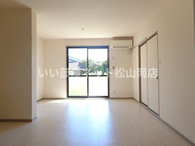 【居間・リビング】 | ヴィラージュ・９５　A棟