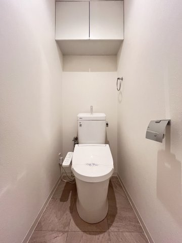 大阪市都島区都島北通１丁目の賃貸マンションのトイレ