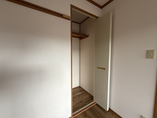 クレスト安室の収納