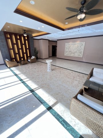 大阪市都島区内代町１丁目の賃貸マンションのエントランス