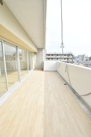 大阪市城東区蒲生２丁目の賃貸マンションのバルコニー