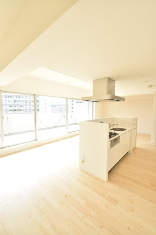 大阪市城東区蒲生２丁目の賃貸マンションの居間・リビング