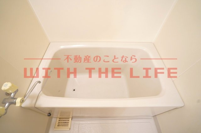 風祭ハイツ【キャッシュバック対象物件】の浴室|きれいなお風呂です