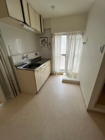 森下ビルのロビー