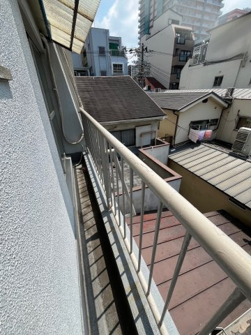 森下ビルのバルコニー