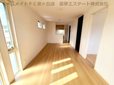 【居間・リビング】 | ディーモンテ深井沢町