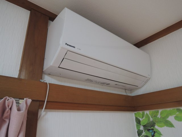 サンホワイトの設備|エアコン完備【サンホワイト】※写真は202号室