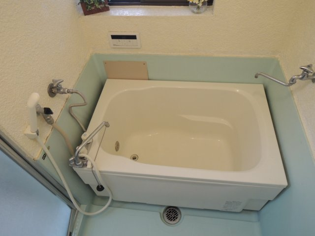 サンホワイトの浴室|【サンホワイト】※写真は202号室