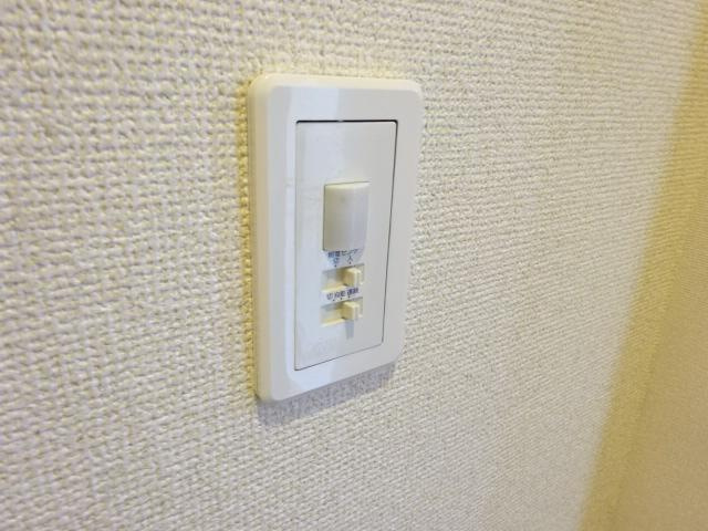 リバティー・Ｍの設備|玄関照明人感センサー