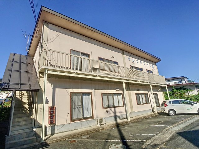 サンフラワー江南の駐車場