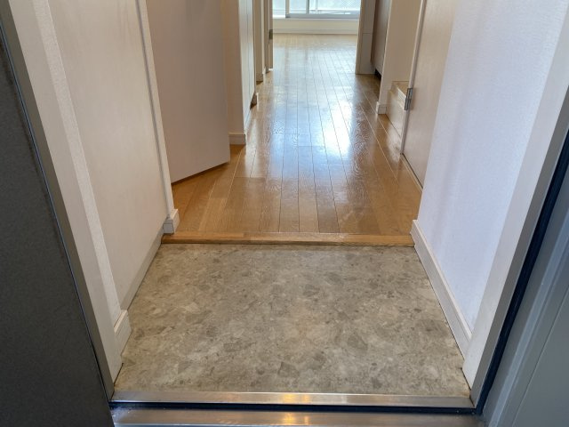 キアーラ御所の玄関