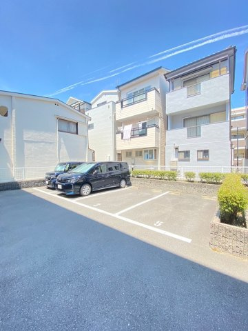 パークハイツミシマVOL 2の駐車場