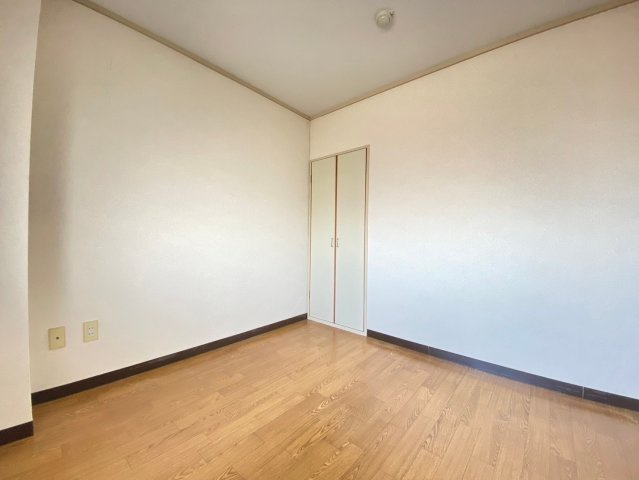 パークハイツミシマVOL 2の洋室