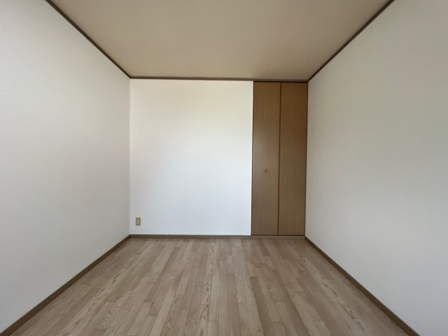 リヴェール中村の寝室