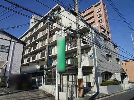 戸坂山崎CO-OPマンションの外観