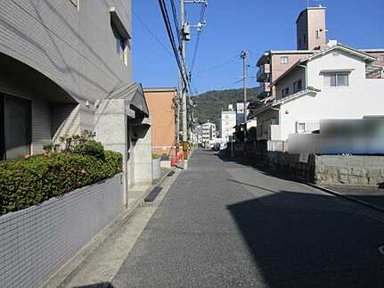 戸坂山崎CO-OPマンションの周辺