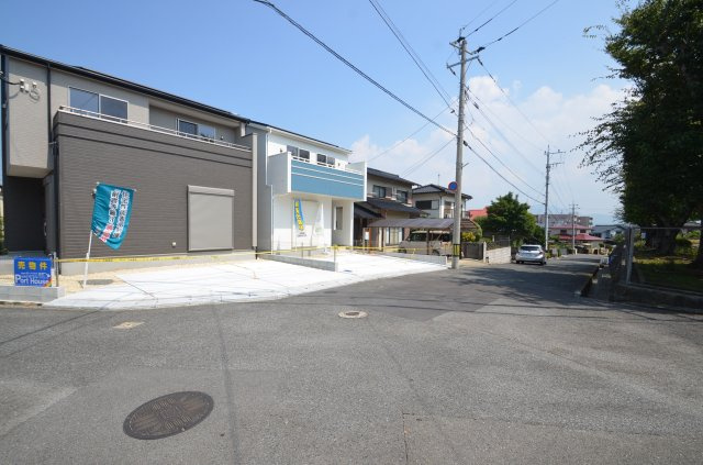 新築住宅　八幡西区日吉台3丁目の前面道路含む現地写真