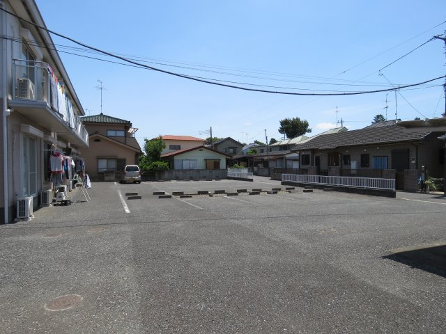 エスポワール霞Bの駐車場