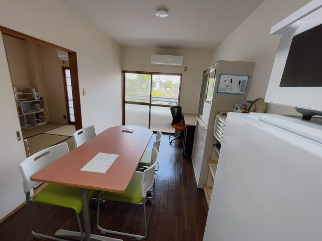 月見加藤店舗のロビー